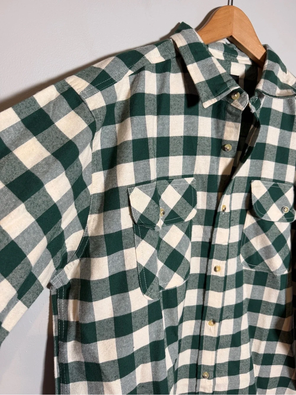 Infinity Apparel Green Cream Buffalo Plaid Flannel Shirt Button Up Shacket XL